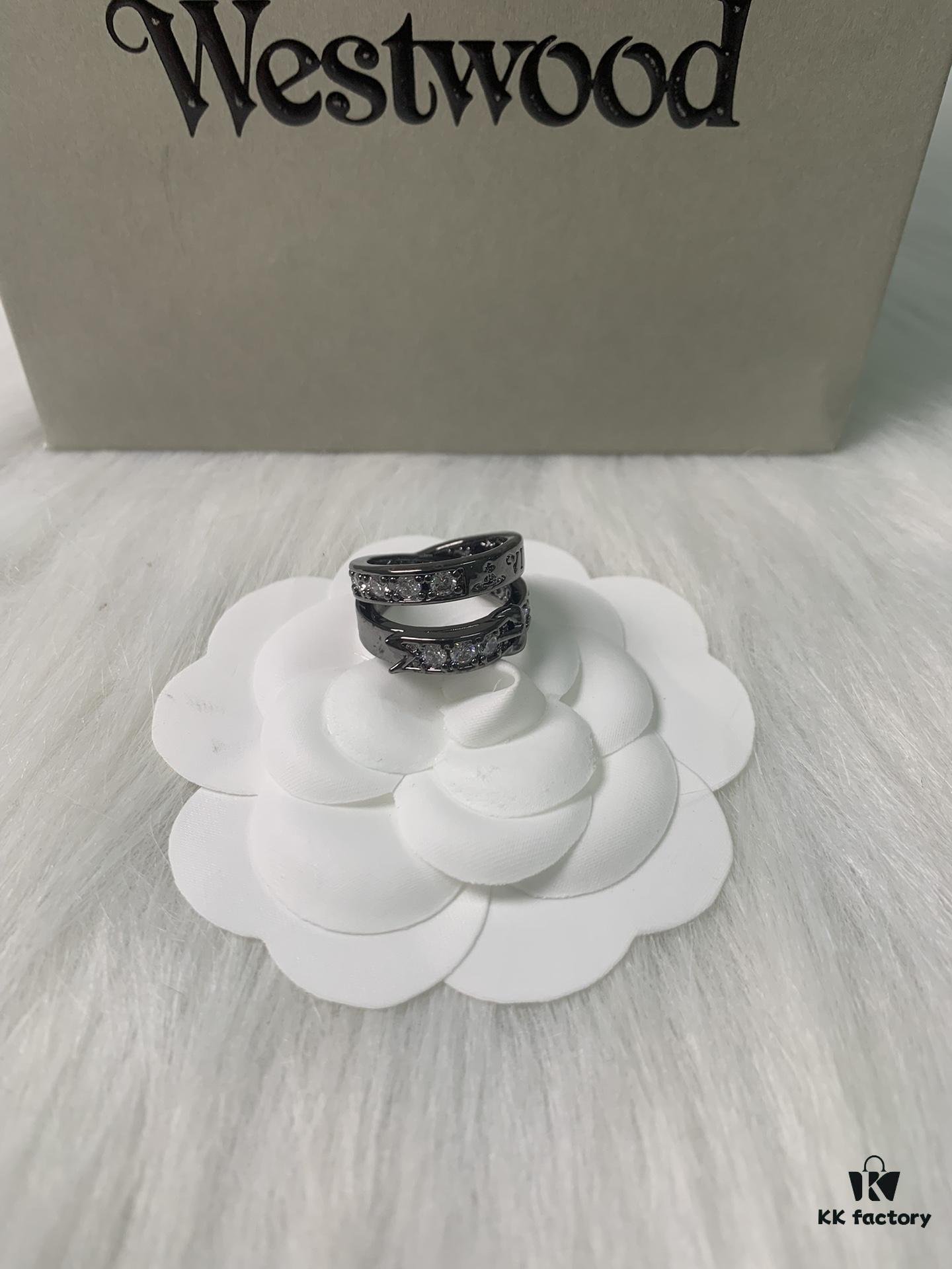 Westminster Belt Head Ring, Available in Black Gold, Yellow Gold, Rose Gold, and White Gold