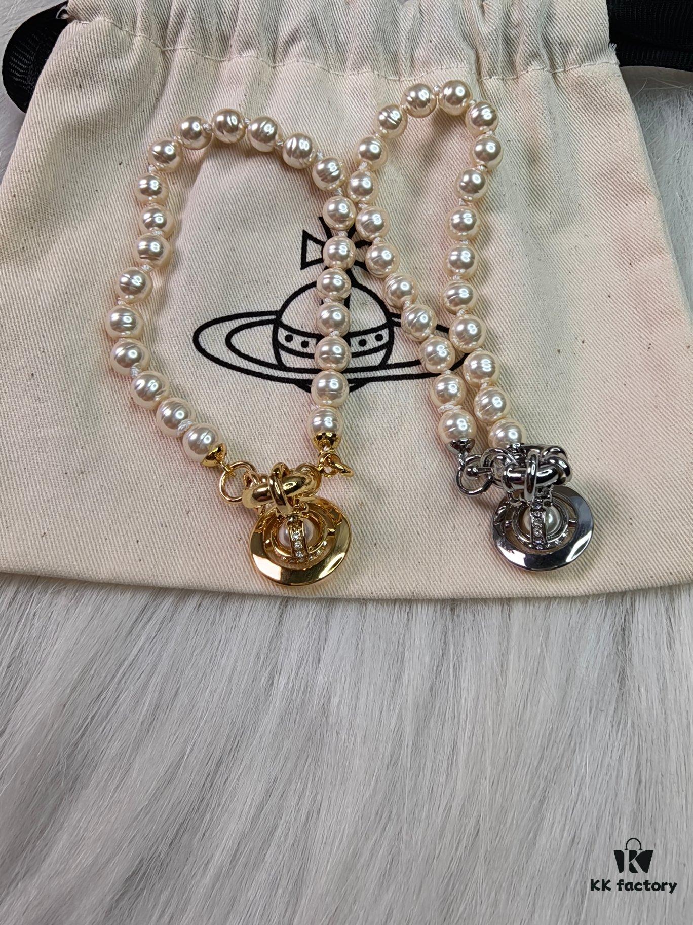 Baroque Pearl Bracelet by West Queen