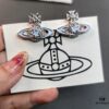 West Queen Pentagram Resin Necklace, Bracelet, and Earring Set