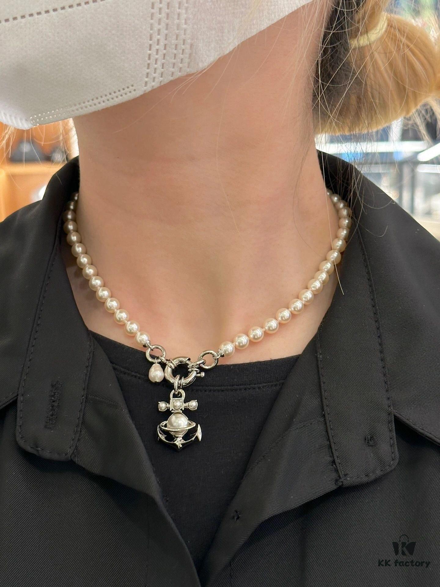 West Queen Exquisite Anchor Necklace