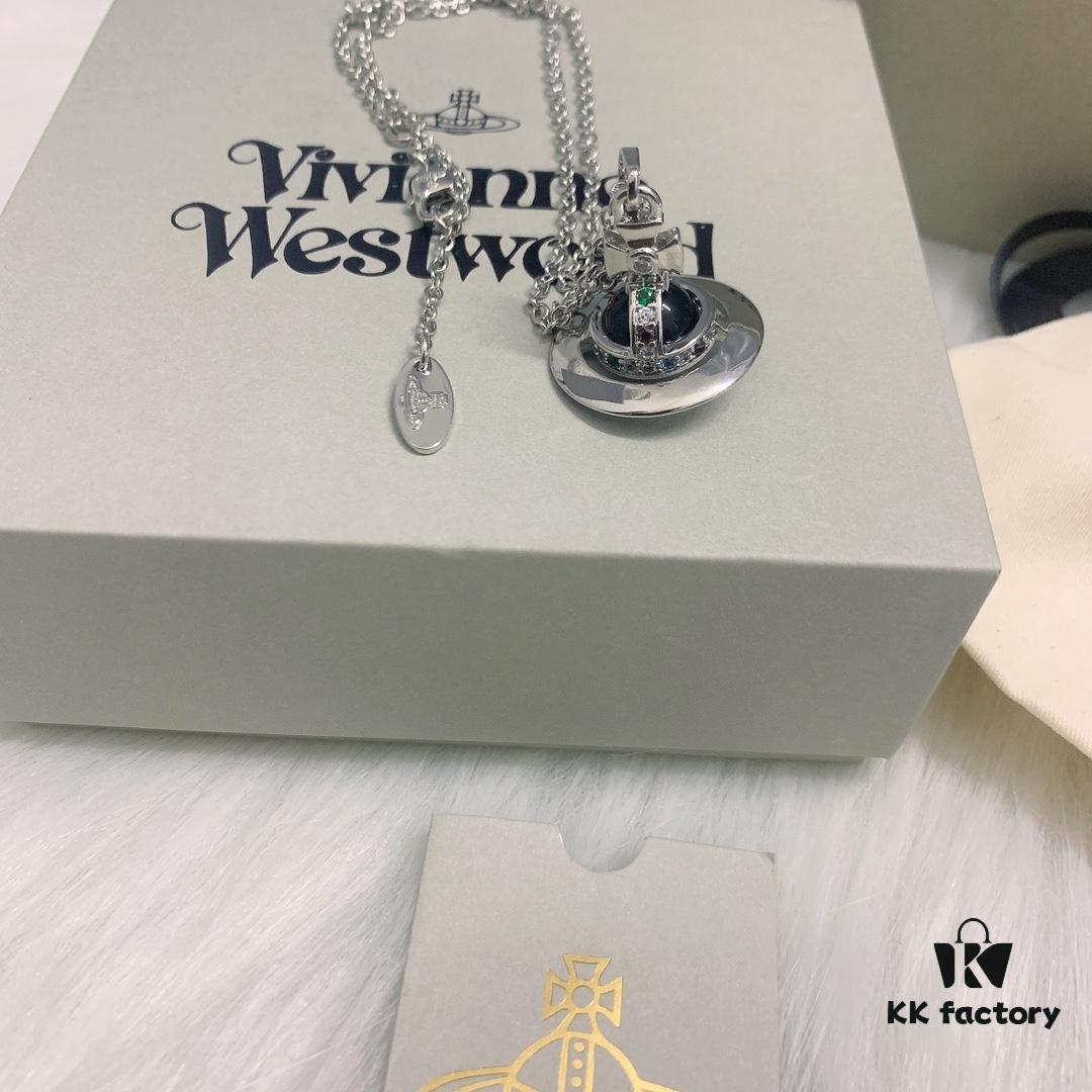 West Queen 3D Black Glass Ball Necklace