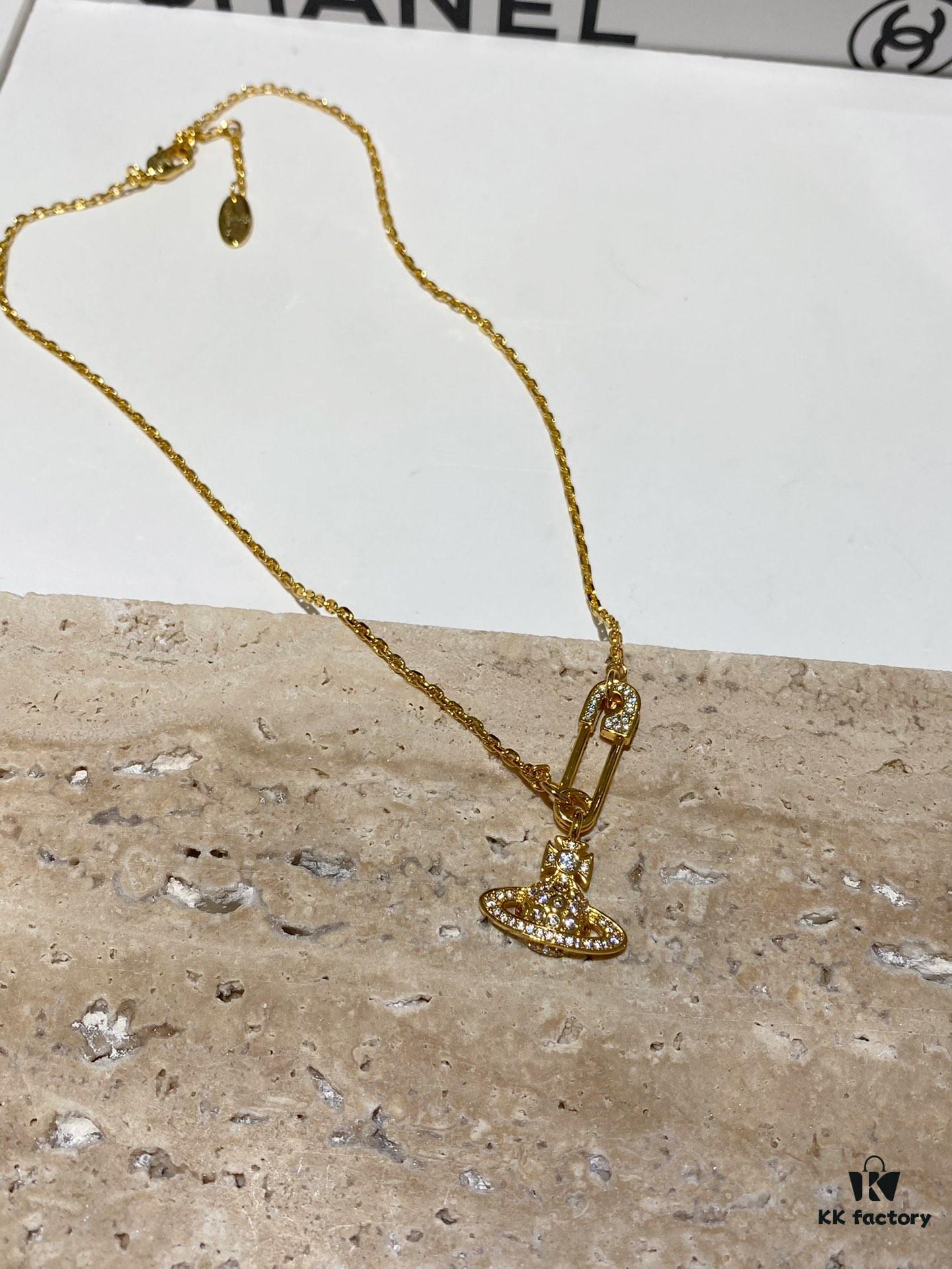 6930118e12f62673a6fac588 Saturn | Vivienne Westwood Jewelry - Brooch Style Pearl Necklace and Bracelet