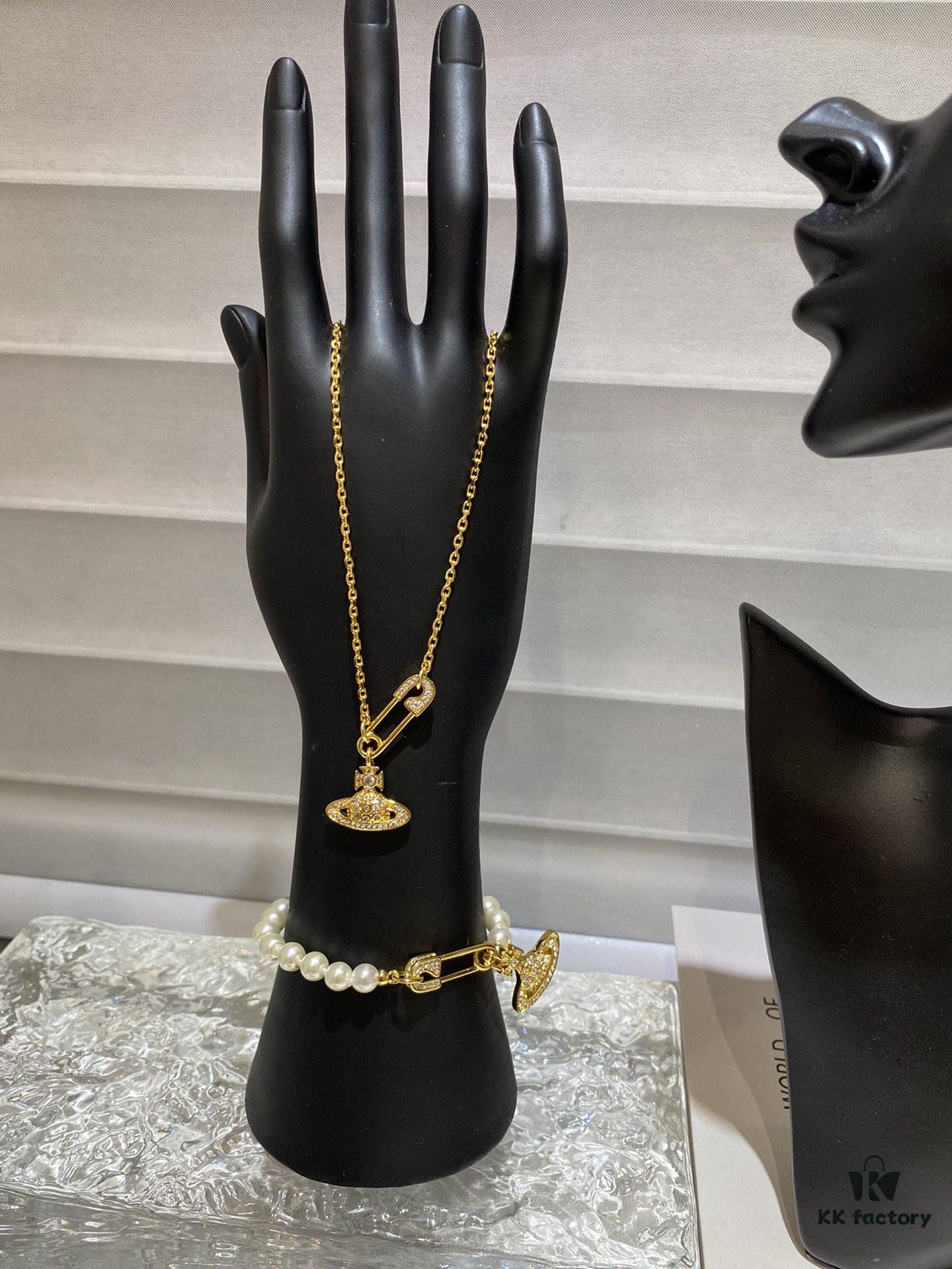 6930118f12f62673a6fac589 Saturn | Vivienne Westwood Jewelry - Brooch Style Pearl Necklace and Bracelet