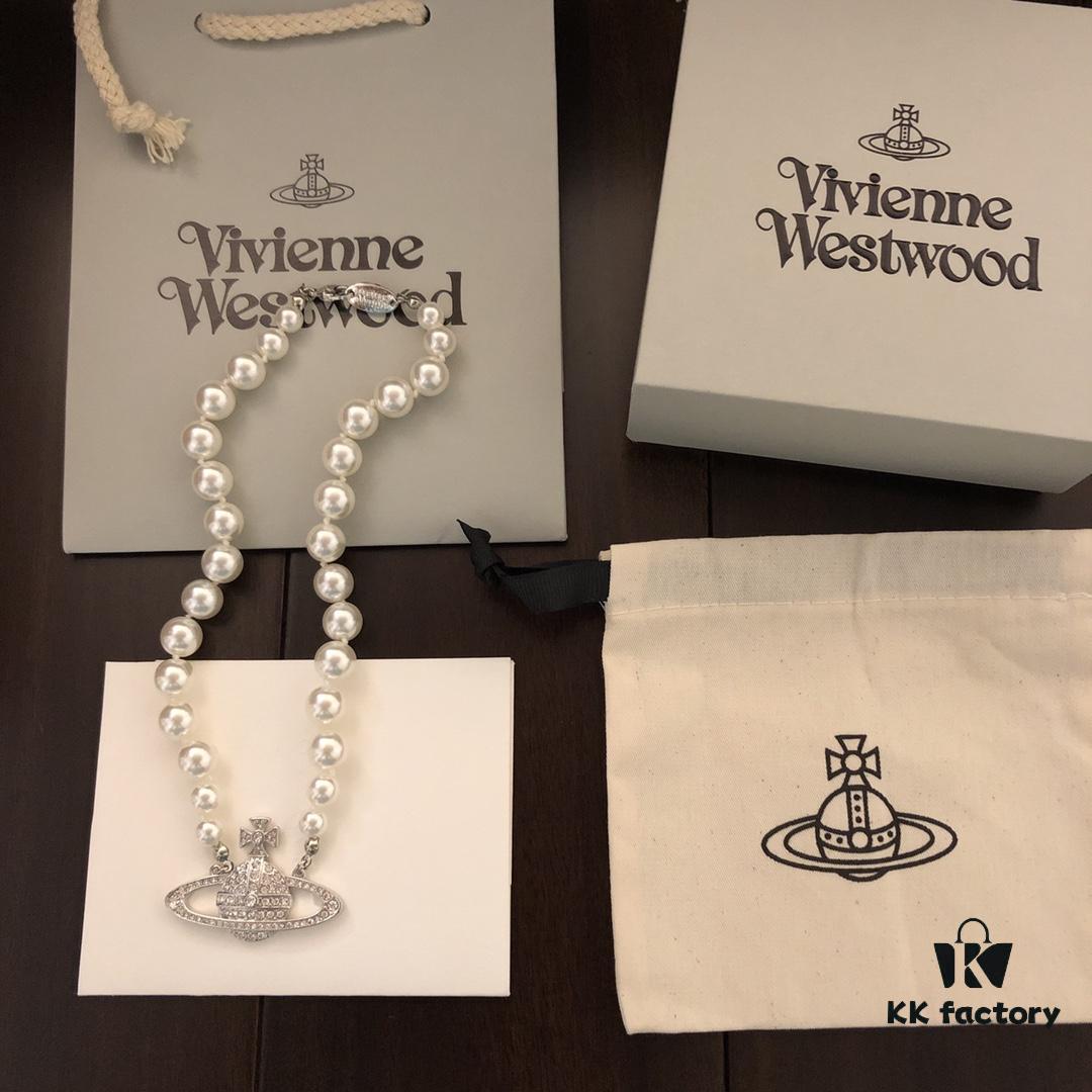 693011b812f62673a6fac5c1 Vivienne Westwood Saturn Pearl Necklace - Medium Size, Rhinestone-Embellished Crown Pendant with Elegant Shine