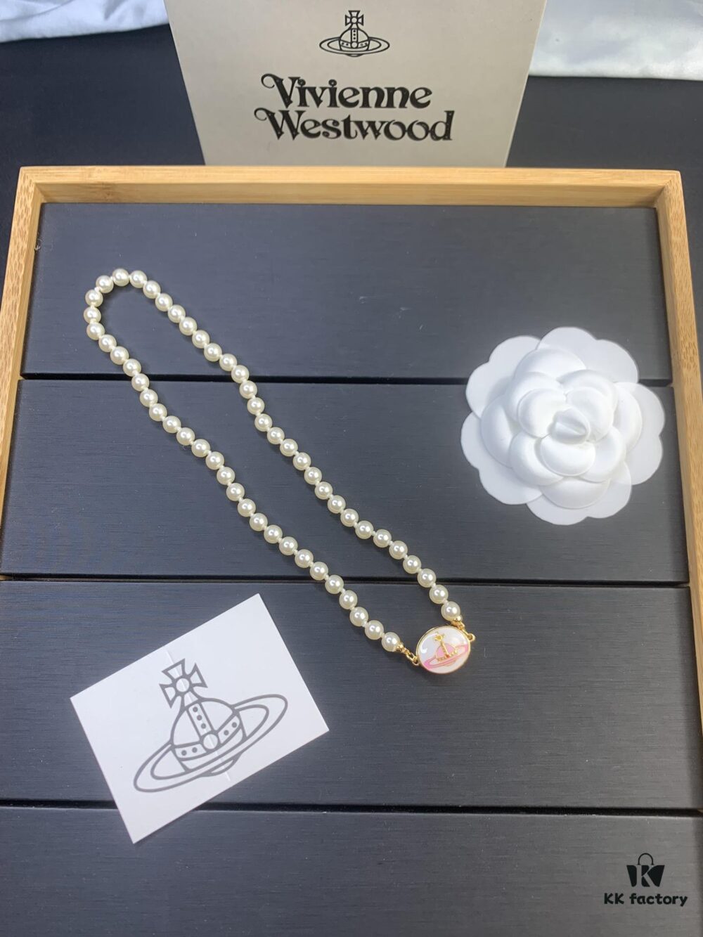 693011db12f62673a6fac5eb West Queen Pink and White Pearl Necklace - Gold Color