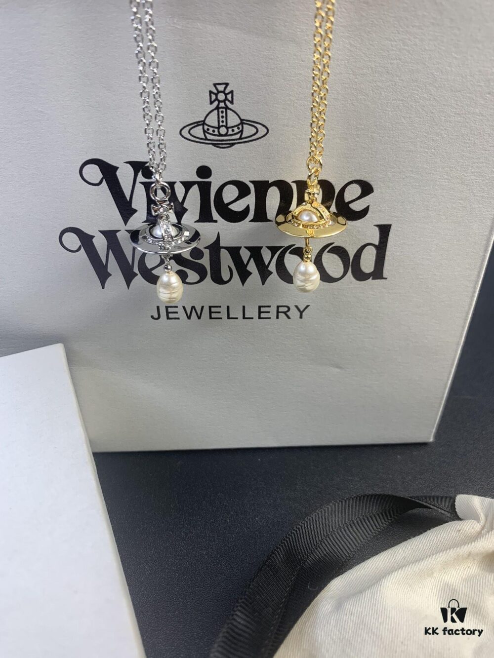 6930125312f62673a6fac66e West Queen Baroque 3D Pearl Necklace, White Gold and Yellow Gold Color