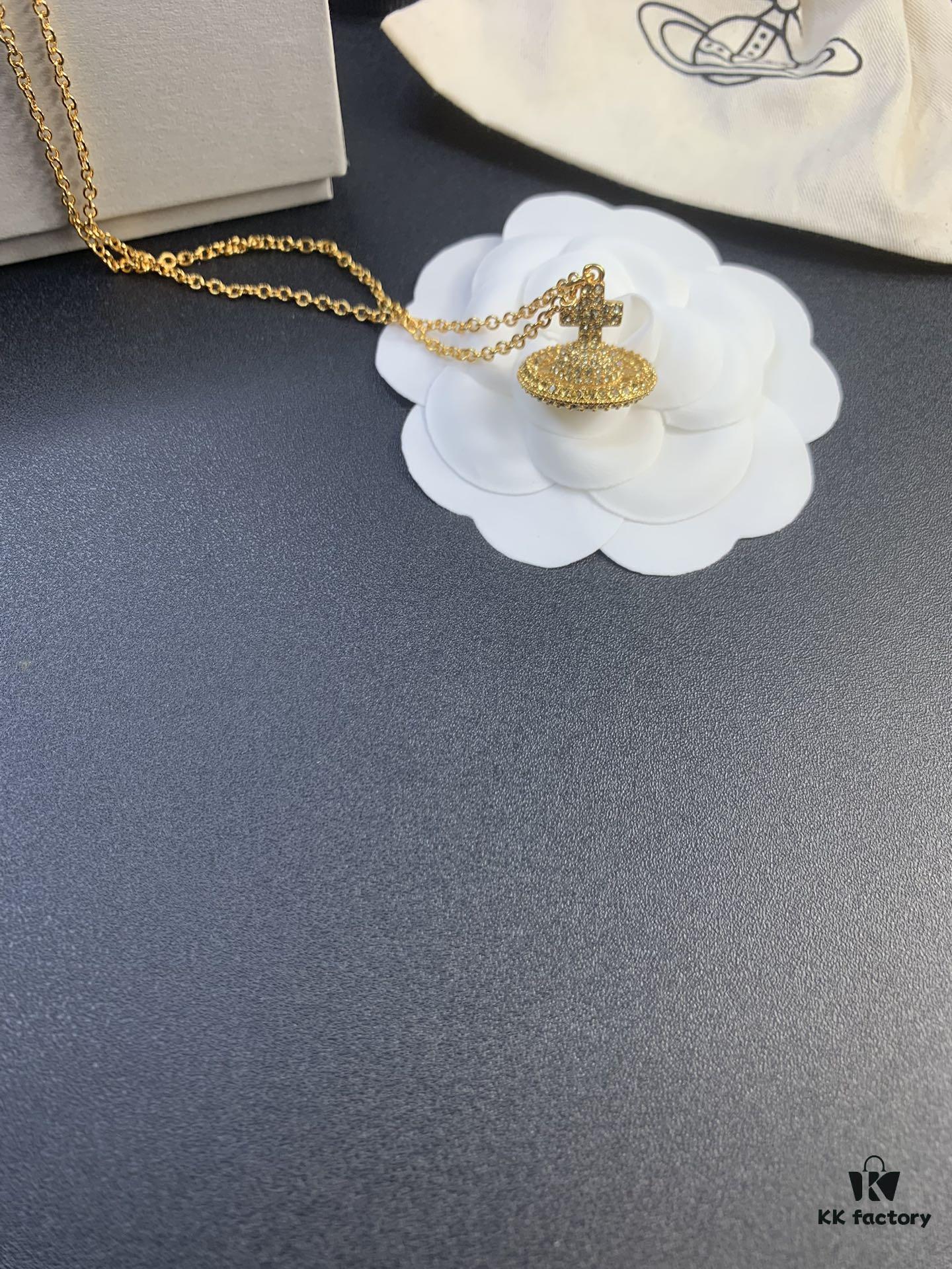 6930127f12f62673a6fac6ac British Museum Three-Dimensional Full Diamond Saturn Necklace in Gold Color