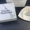 West Queen Full Diamond Blue Necklace