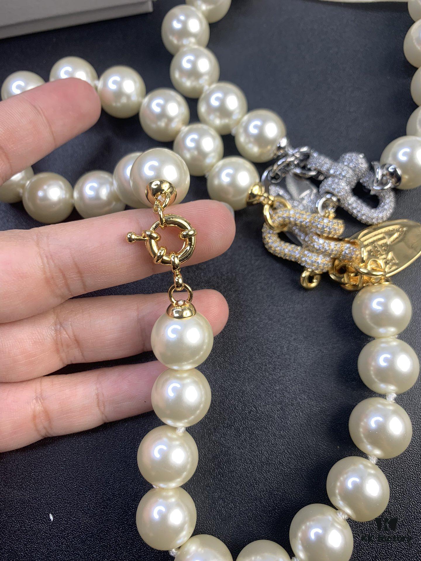 693012ea12f62673a6fac751 West Queen Full Diamond Horse Hoof Pearl Necklace, Superb Quality