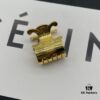 6930146912f62673a6fac964 Celine Hair Clip with Effortless European and American Style, Suitable for Various Occasions, Simple Yet Elegant, Made of Original Match Material