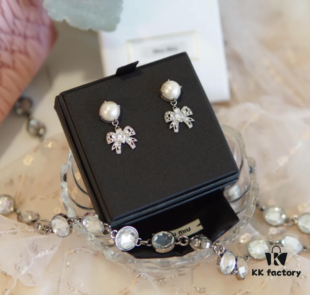 6930167612f62673a6facbf0 Miu Miu Bow Pearl Set ZP Custom Swarovski Crystal Stud Earrings, Adorable Girl Aesthetic