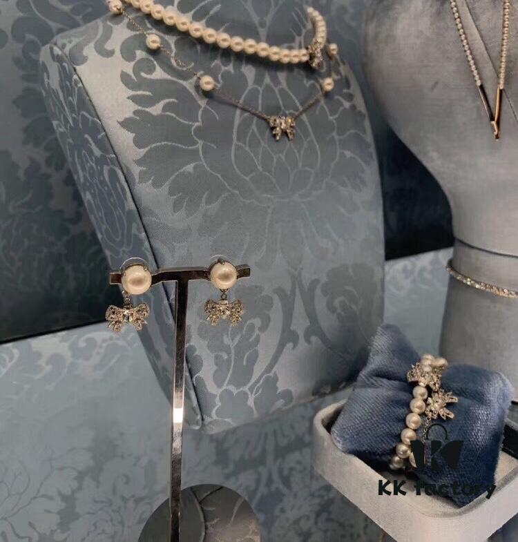 6930168612f62673a6facc06 Miu Miu Bow Pearl Set ZP Custom Swarovski Crystal Stud Earrings, Adorable Girl Aesthetic