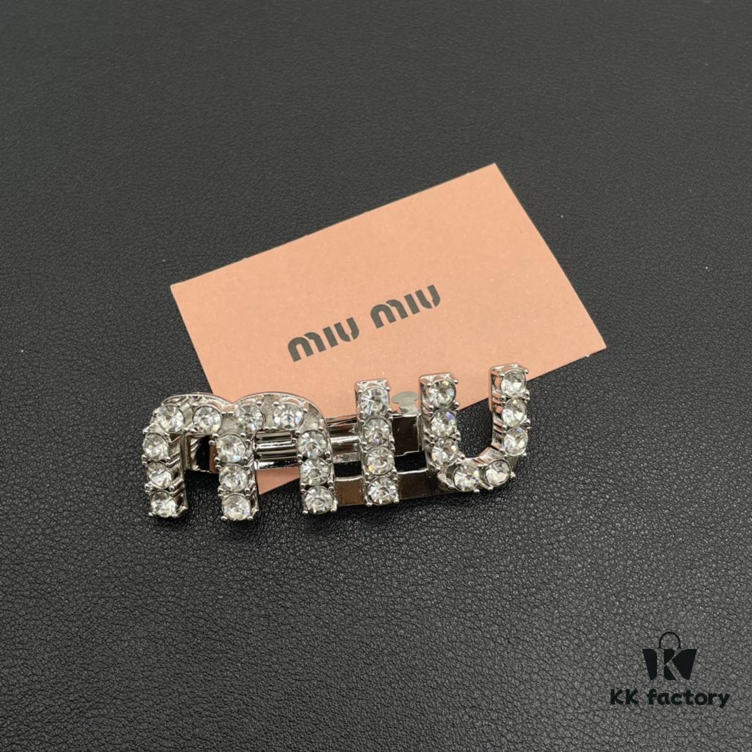 693016c012f62673a6facc4f Miu Miu Textured Luxury Pearl Heart Hair Clip - Minimalist Chic, Retro Elegance, Must-Have Summer Accessory