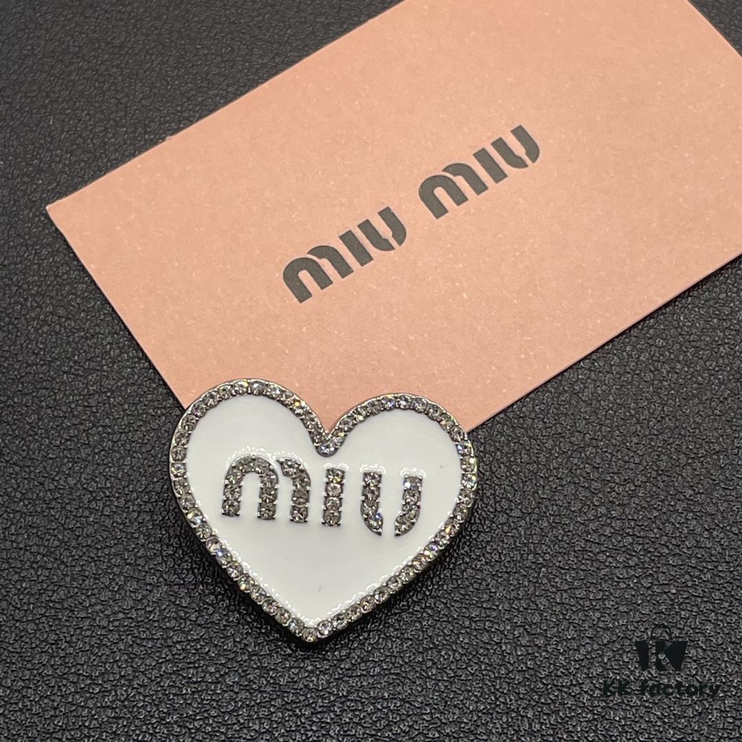 693016c412f62673a6facc51 Miu Miu Textured Luxury Pearl Heart Brooch, Minimalist Amour Design with Vintage Charm, Must-Have Fashion Accessory for Summer