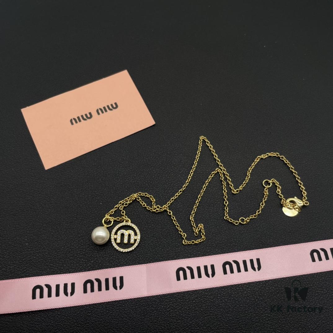 693016c412f62673a6facc53 Miu Miu Textured Luxury Pearl Heart Necklace, Minimalist Design with Retro Elegance