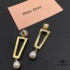 693016f812f62673a6facc87 Miu Miu Textured Luxury Pearl Heart Stud Earrings, Minimalist Design with Vintage Charm, Must-Have Summer Fashion Accessory