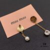 6930170012f62673a6facc90 Miu Miu Textured Luxurious Pearl Heart Stud Earrings, Minimalist Design with Vintage Charm, Must-Have Summer Fashion Accessory