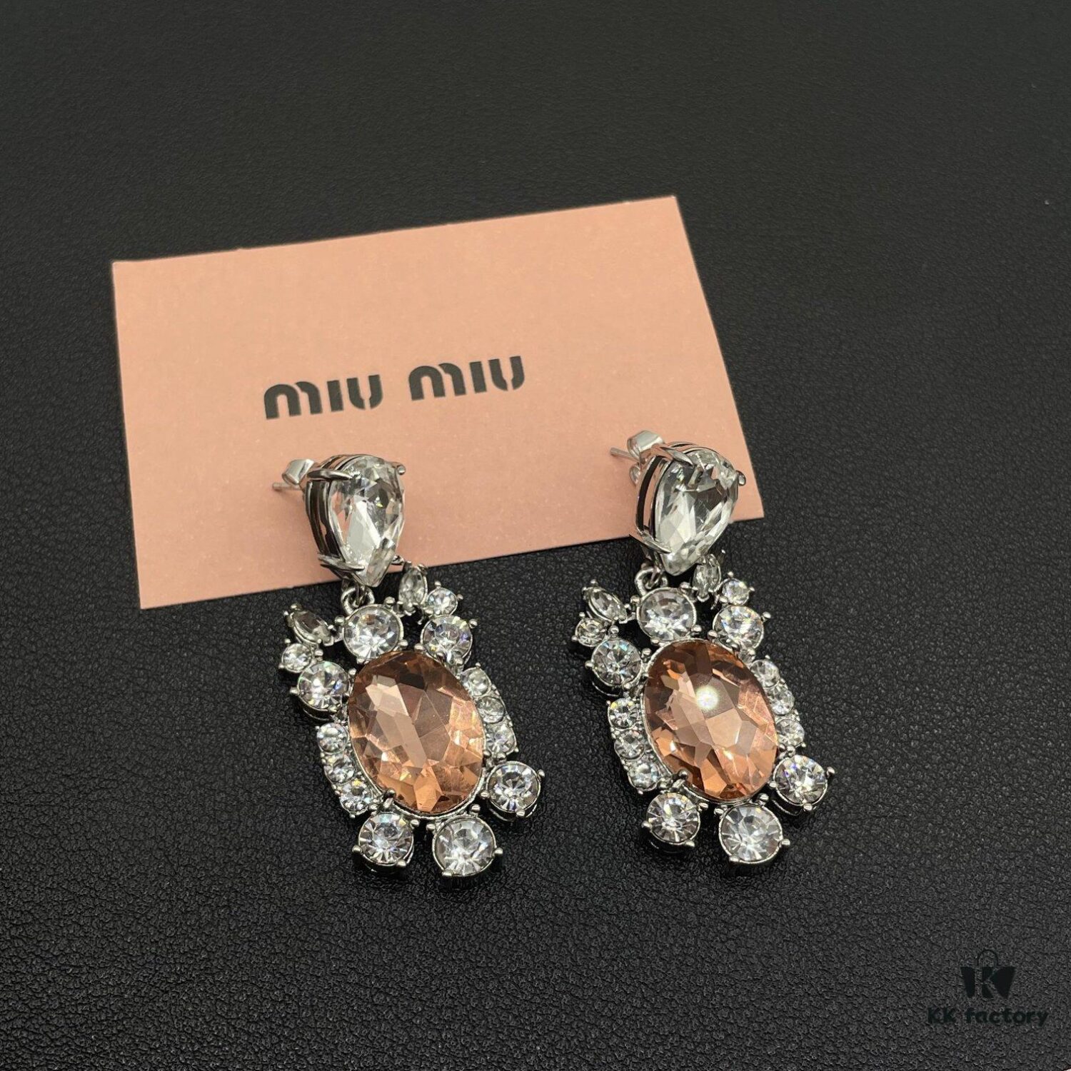 6930170912f62673a6facc97 Miu Miu Elegant Heart Pearl Stud Earrings, Minimalist Luxury Design with Vintage Charm