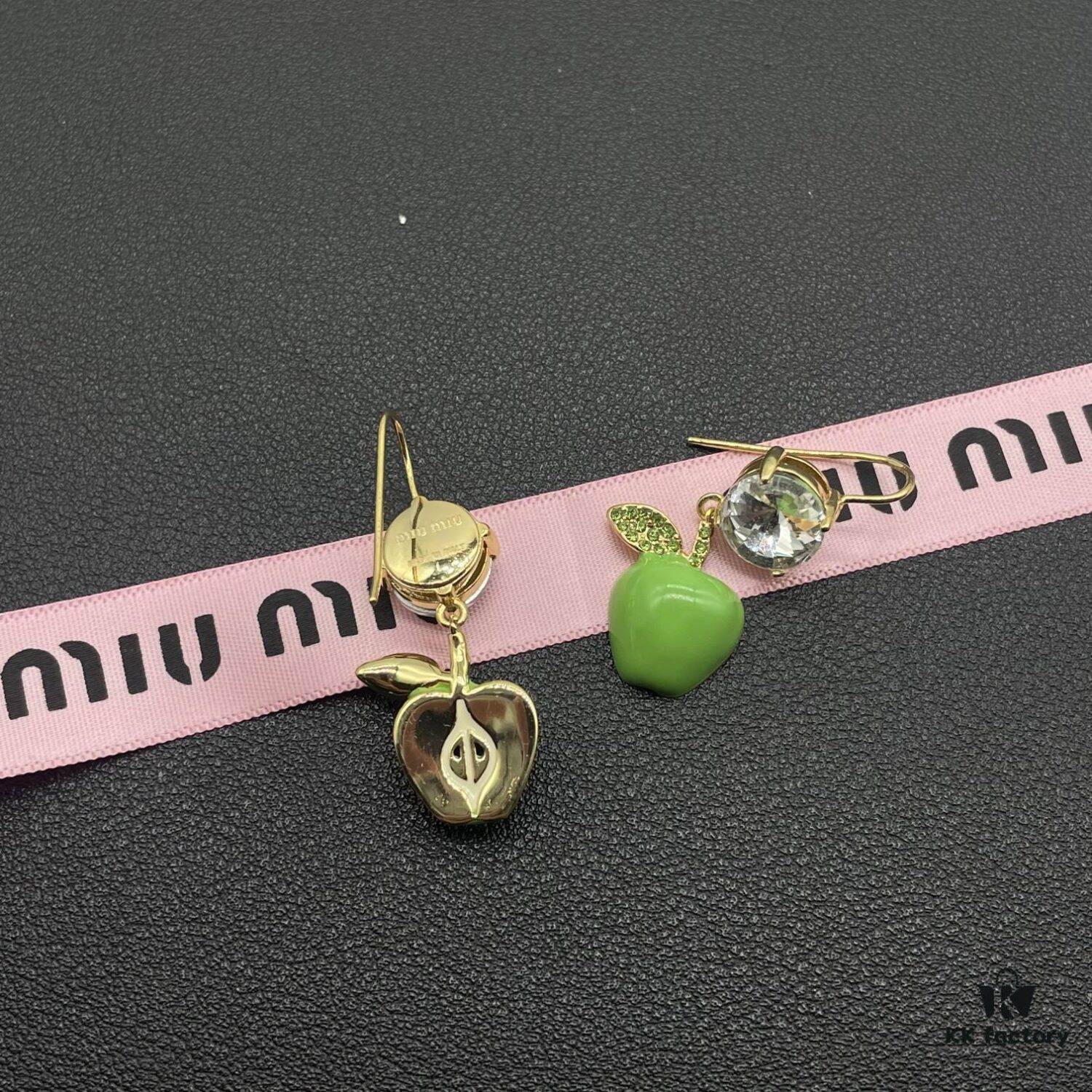 6930171412f62673a6facca5 Miumiu Pearl Heart Stud Earrings, Minimalist Luxury Design with Retro Charm