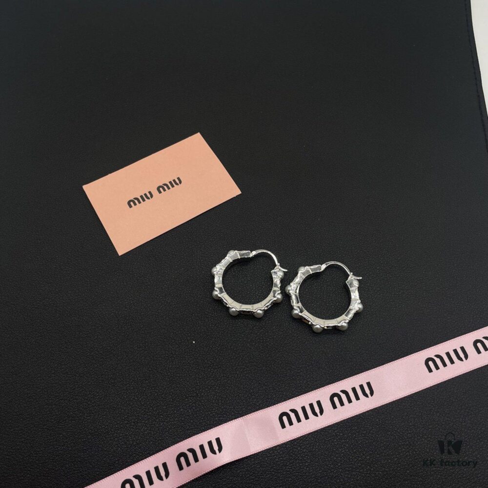6930171512f62673a6facca6 Miu Miu Stylish Heart Luxury Pearl Stud Earrings, Minimalist Love Design with Vintage Charm