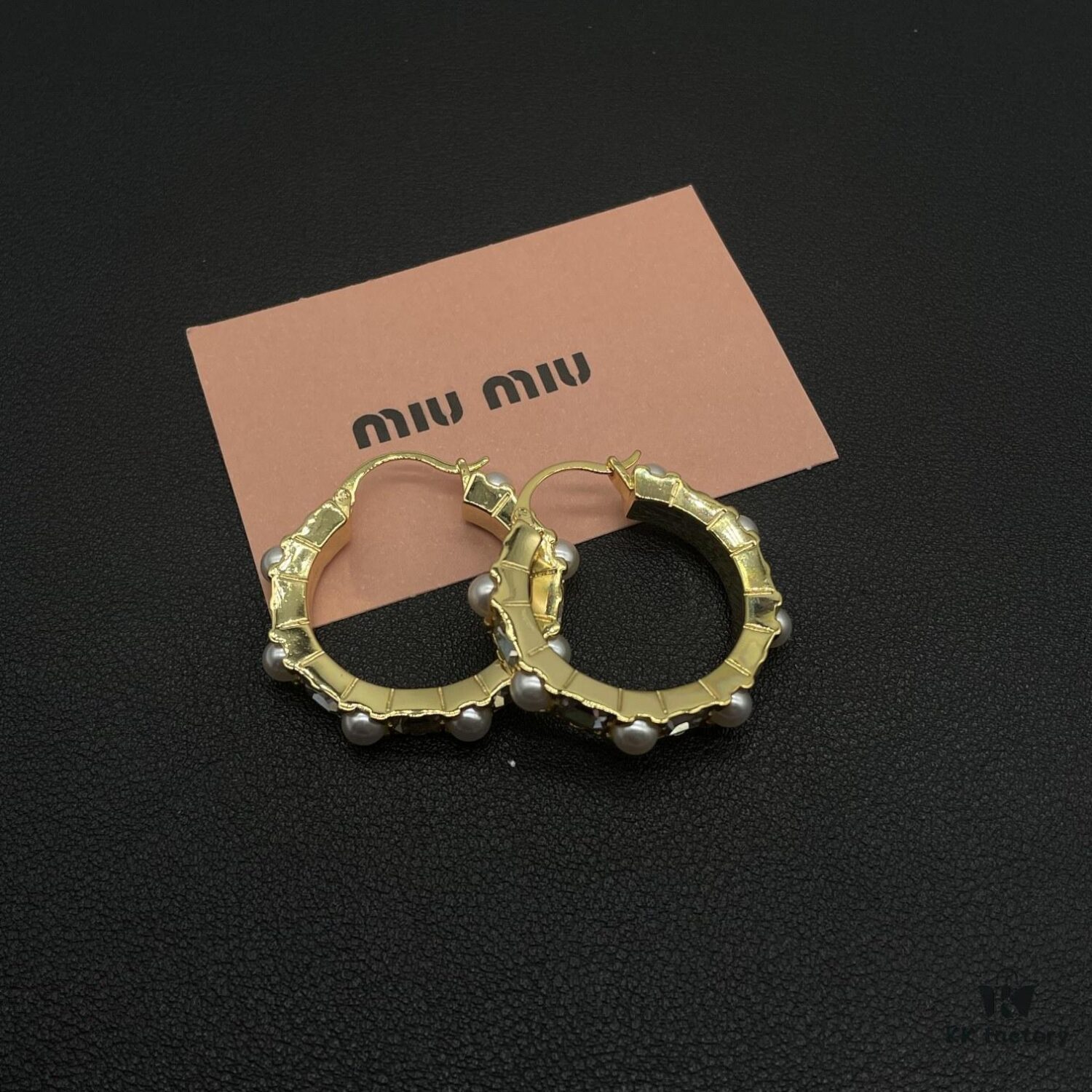 6930172d12f62673a6faccc4 Miu Miu Textured Luxury Pearl Heart Stud Earrings, Minimalist Design with Vintage Charm, Must-Have Summer Fashion Accessory