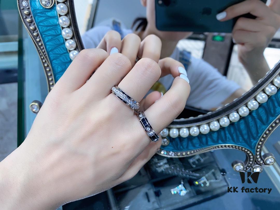 Piaget Couple's Matching Rings, Influencer Favorite Ring
