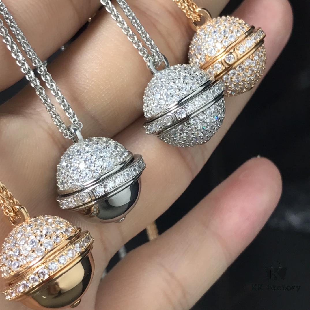 6930184912f62673a6face8d Luxury Precision Edition Piaget Full Diamond Half Diamond Large Ball Sweater Chain, Freely Combining Colorful POSSESSION to Outline Your Unique Personal Charm, Releasing Distinctive Brilliance Under the Sunlight, Gently Rotating #PiagetPossession#, Roaming a Colorful Radiant Life