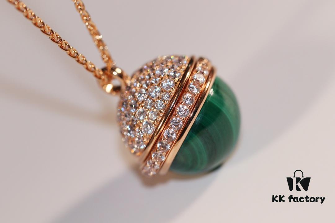 6930184d12f62673a6face99 Piaget Possession Necklace in V Gold