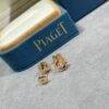6930189a12f62673a6facf01 Pearl & Gold Floral Stud Earrings That Capture Your Heart at First Sight