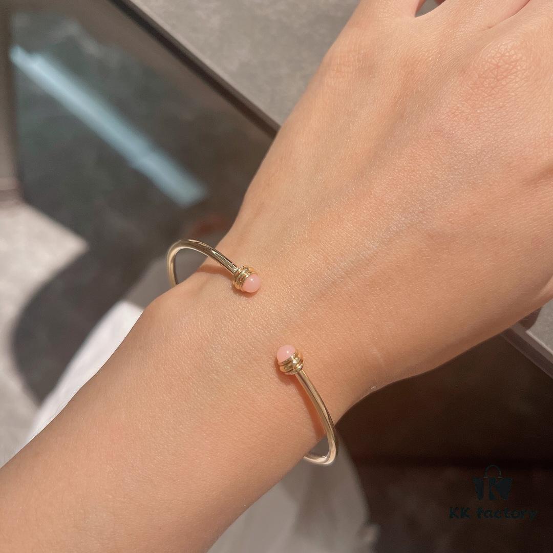693018a412f62673a6facf12 Piaget Latest Rotating Series Bracelet from Official Counter