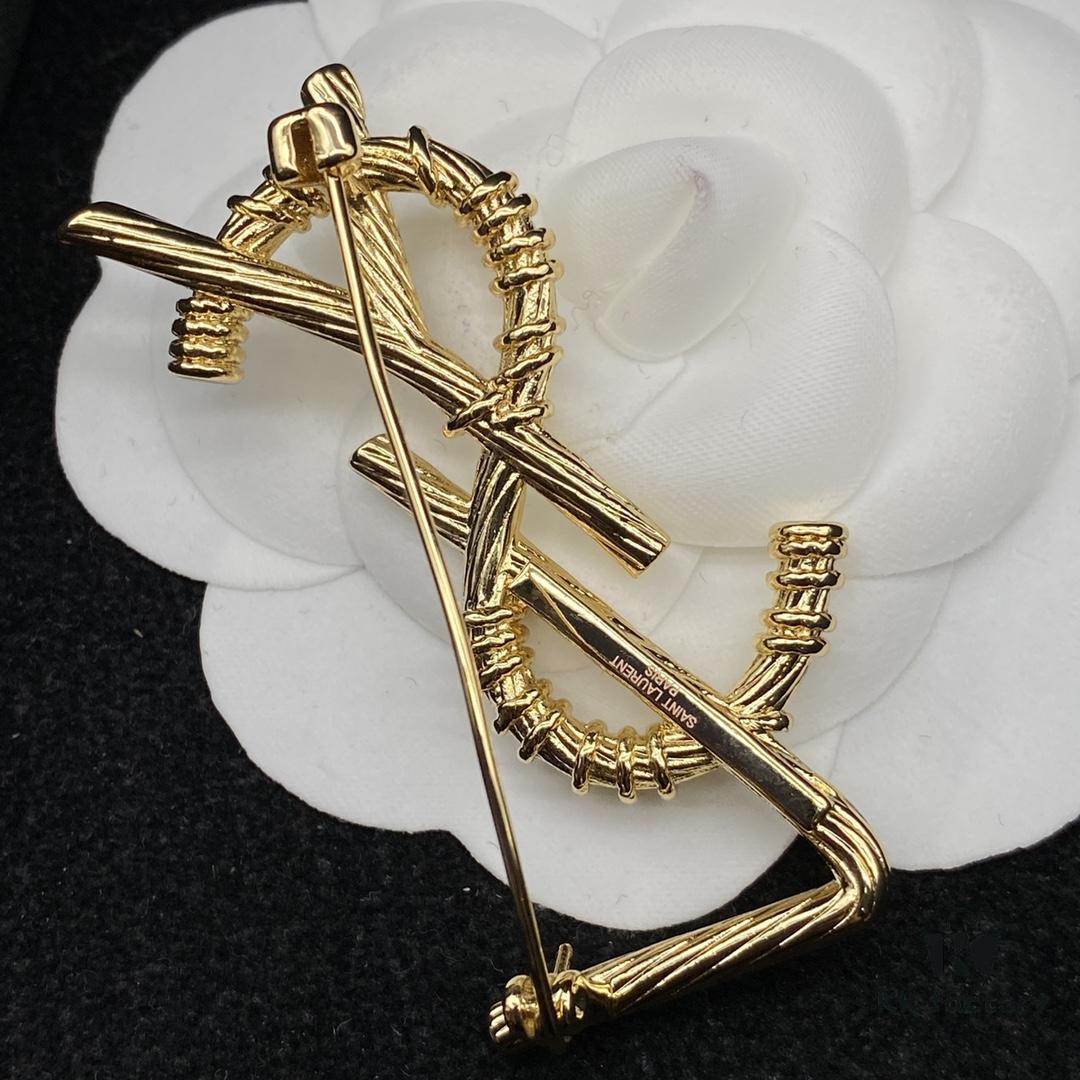 YSL Saint Laurent Classic Element Brooch