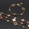 693019ce12f62673a6fad07e Italian Luxury Jewelry Brand Buccellati Vintage Royal Style Clover Four-Petal Flower Diamond-Embedded Shell Agate Chalcedony Reversible Three-Flower Bracelet
