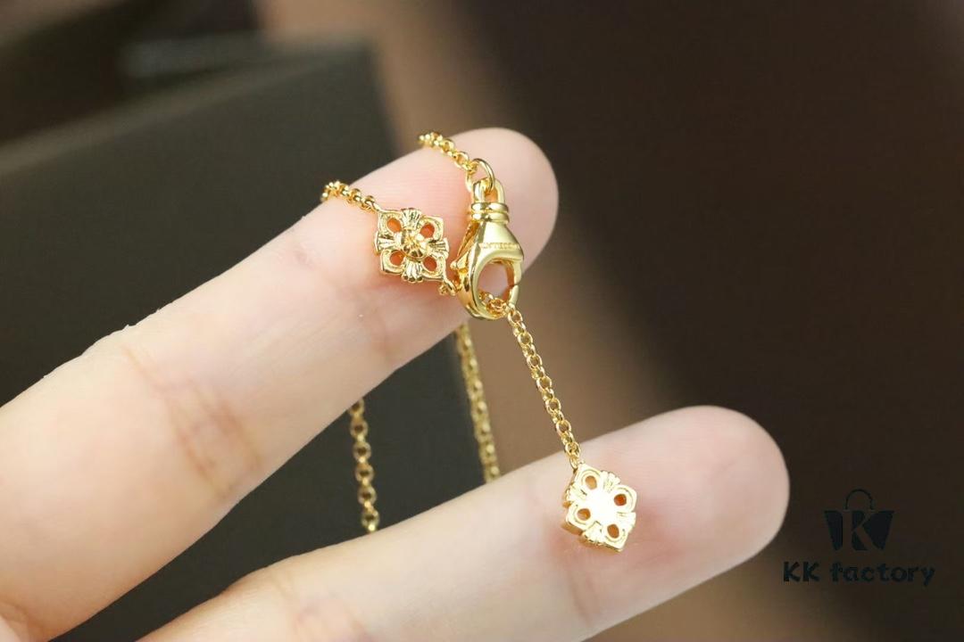693019dd12f62673a6fad093 New Arrival💗 💗 Buccellati Opera Tulle Palace-style Clover Double-sided Pendant Necklace