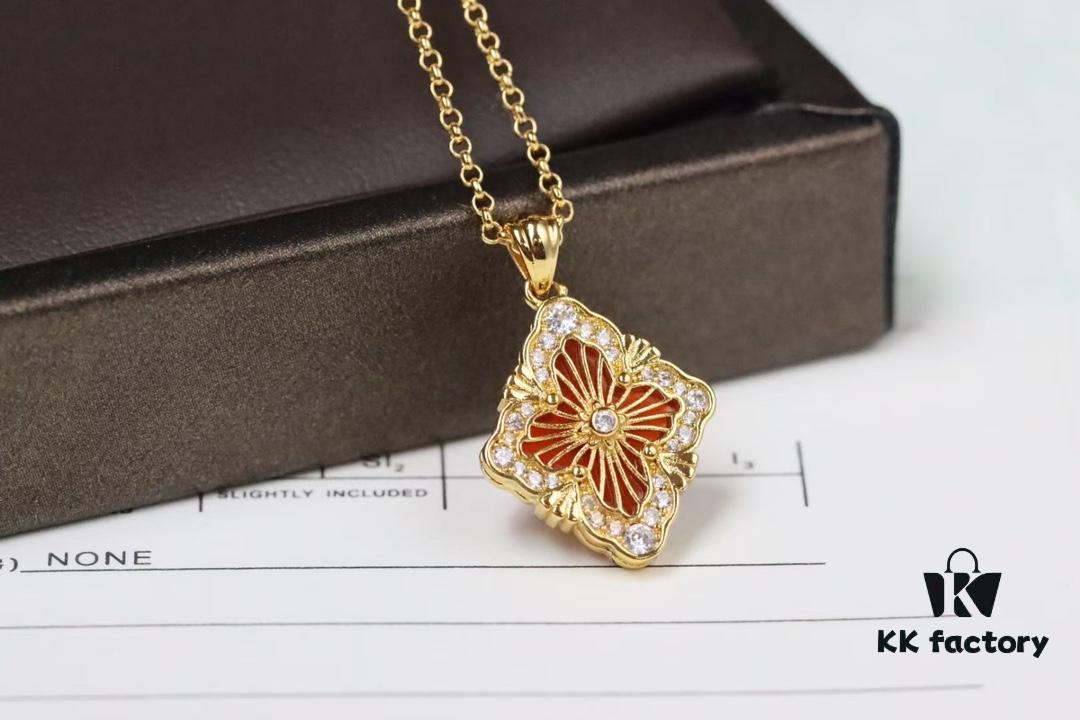 693019de12f62673a6fad096 New Arrival💗 💗 Buccellati Opera Tulle Palace-style Clover Double-sided Pendant Necklace
