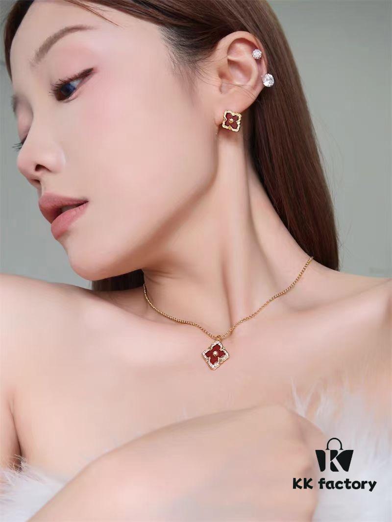 693019de12f62673a6fad097 New Arrival💗 💗 Buccellati Opera Tulle Palace-style Clover Double-sided Pendant Necklace
