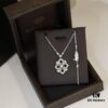 69301a1512f62673a6fad0db Buccellati Italian Luxury Jewelry Vintage Royal Style Diamond-Cut Clover Double-Sided Necklace V Gold Material 18K Thick Gold Plating Original Chain End Original Clasp High Quality