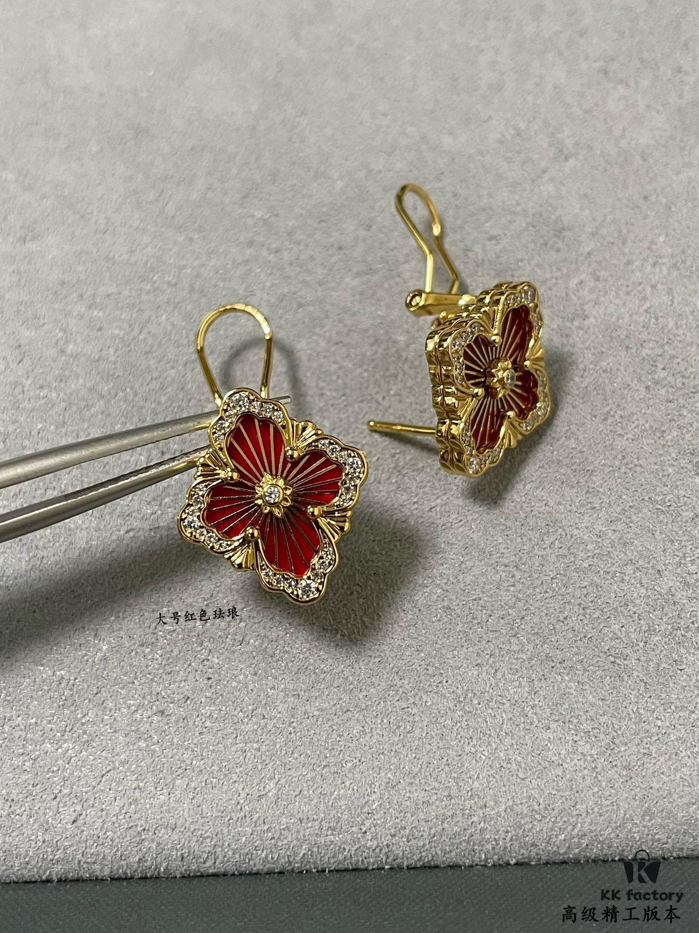 69301a3212f62673a6fad0f6 Buccellati Opera Grand Red Enamel Earrings, Vintage Court-style Four-Leaf Clover, Large Size