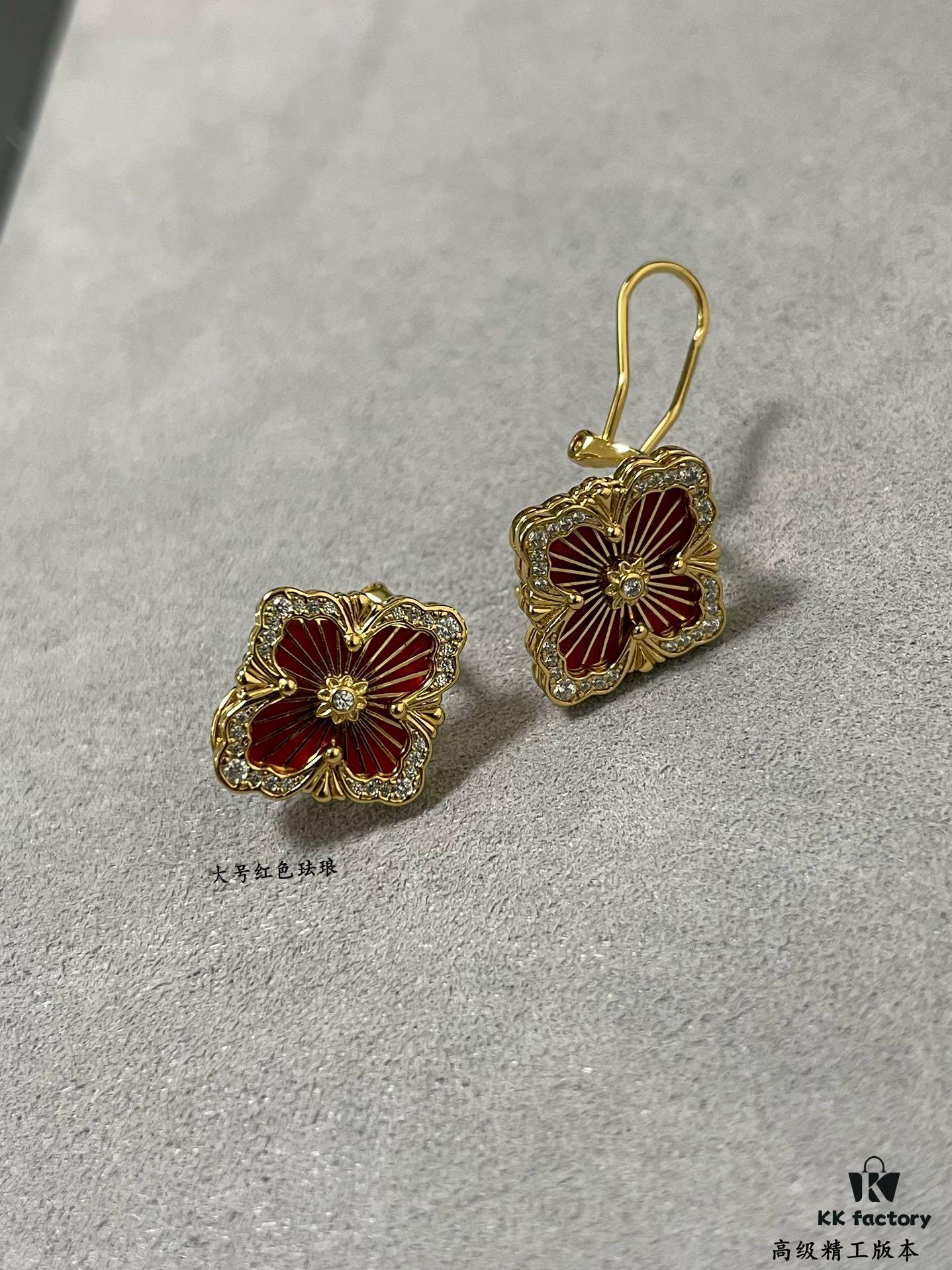 69301a3412f62673a6fad0f7 Buccellati Opera Grand Red Enamel Earrings, Vintage Court-style Four-Leaf Clover, Large Size