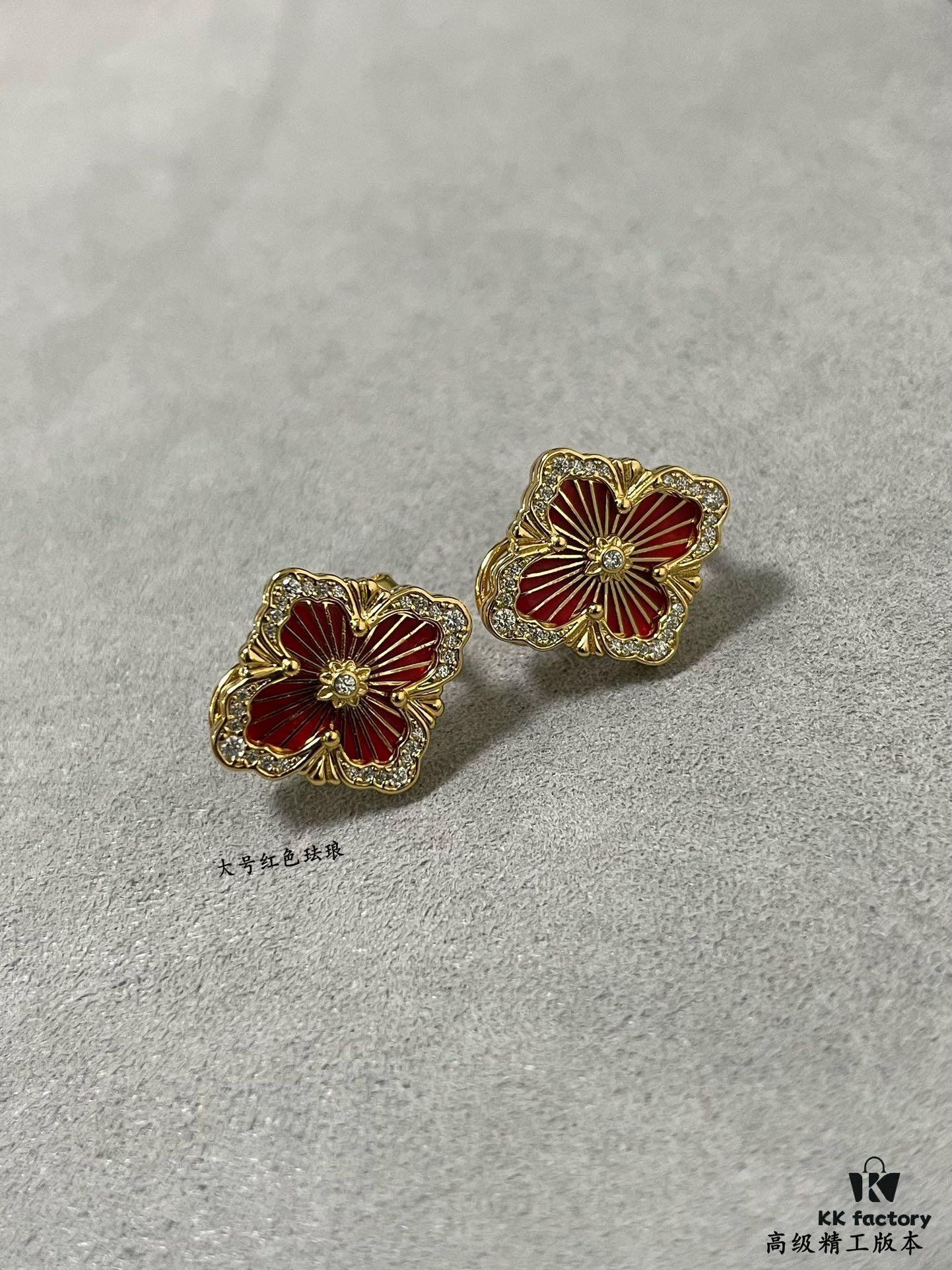 69301a3712f62673a6fad0fa Buccellati Opera Grand Red Enamel Earrings, Vintage Court-style Four-Leaf Clover, Large Size