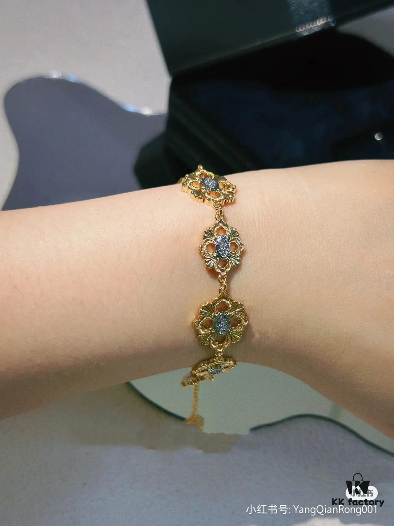 69301a8412f62673a6fad14a Buccellati, Italian High Jewelry Brand, Vintage Court Style Bracelet