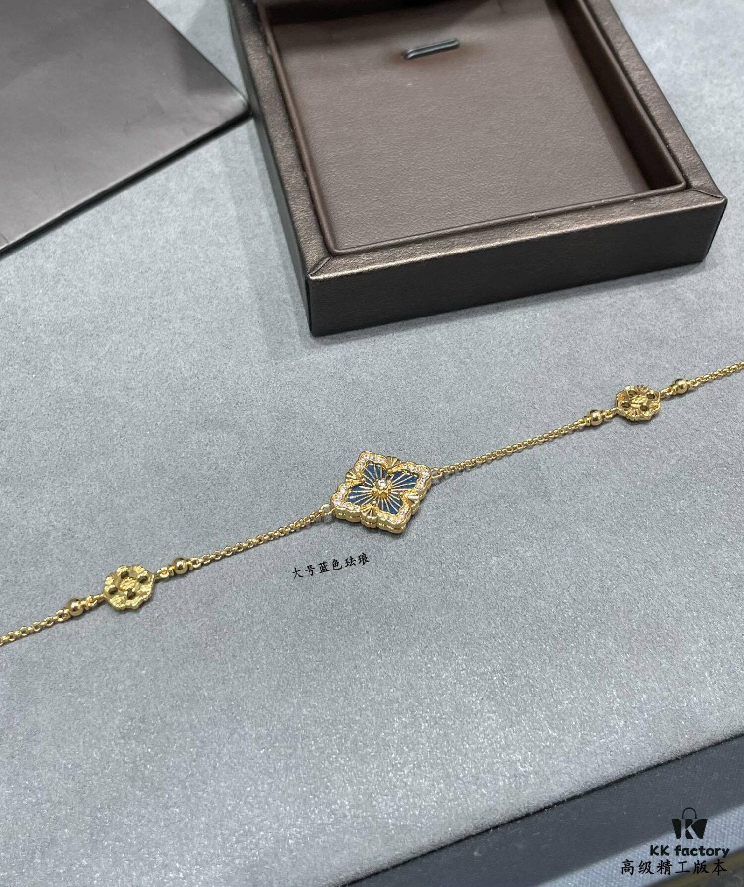 69301a9d12f62673a6fad167 Buccellati Opera Maxi Blue Enamel Bracelet, Retro Court-style Clover and Four-petal Shell Double-sided Necklace with Rigato Silk Finish and Geometric Diamond Inlay