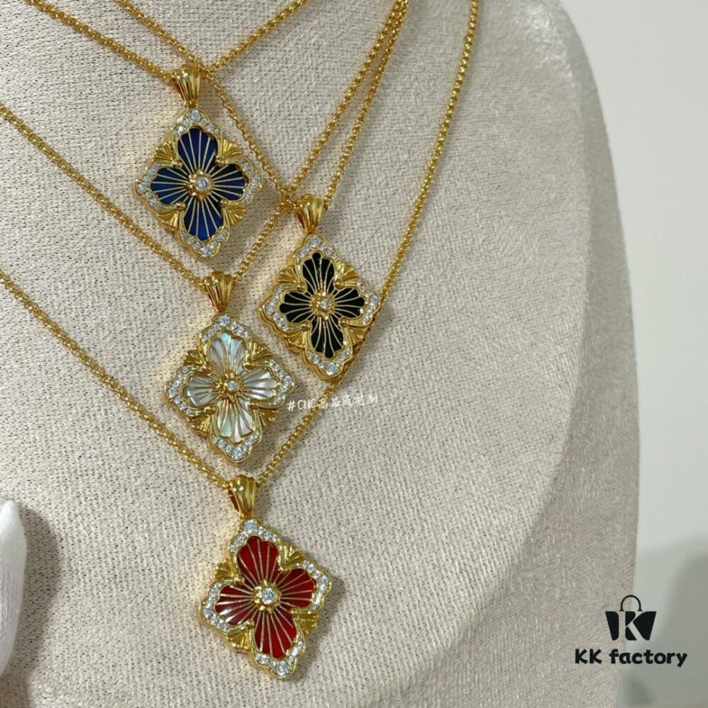 69301ade12f62673a6fad1b4 Large Diamond-Encrusted Design ♥️