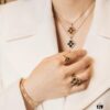 69301afa12f62673a6fad1cf Buccellati Italian Luxury Jewelry Vintage Court Style Diamond-Cut Clover Shell Agate Chalcedony Double-Sided Necklace V Gold Material 18K Thick Gold Plating Original Chain End Original Clasp High Quality
