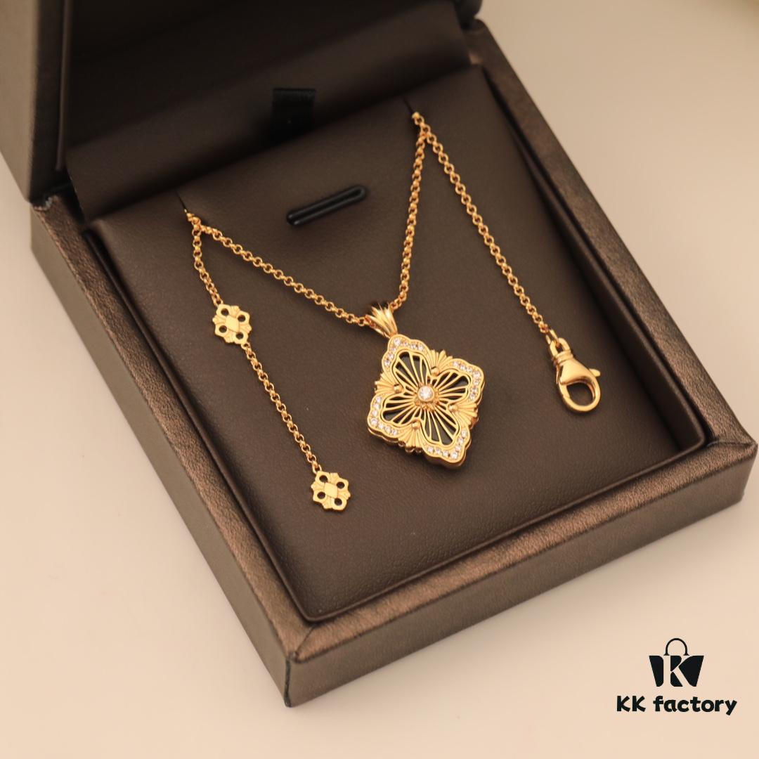 69301afb12f62673a6fad1d2 Buccellati Italian Luxury Jewelry Vintage Court Style Diamond-Cut Clover Shell Agate Chalcedony Double-Sided Necklace V Gold Material 18K Thick Gold Plating Original Chain End Original Clasp High Quality