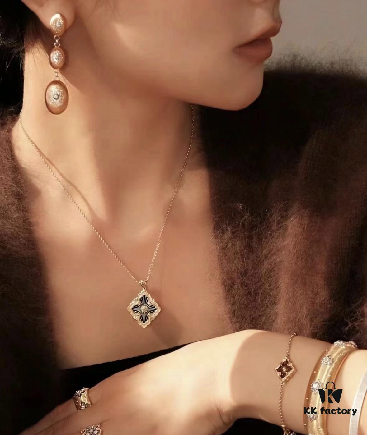 69301b0712f62673a6fad1dd Buccellati Italian Luxury Jewelry Vintage Royal Style Diamond-Cut Clover Shell Agate Chalcedony Double-Sided Necklace V Gold Material 18K Thick Gold Plating Original Chain End Original Clasp High Quality