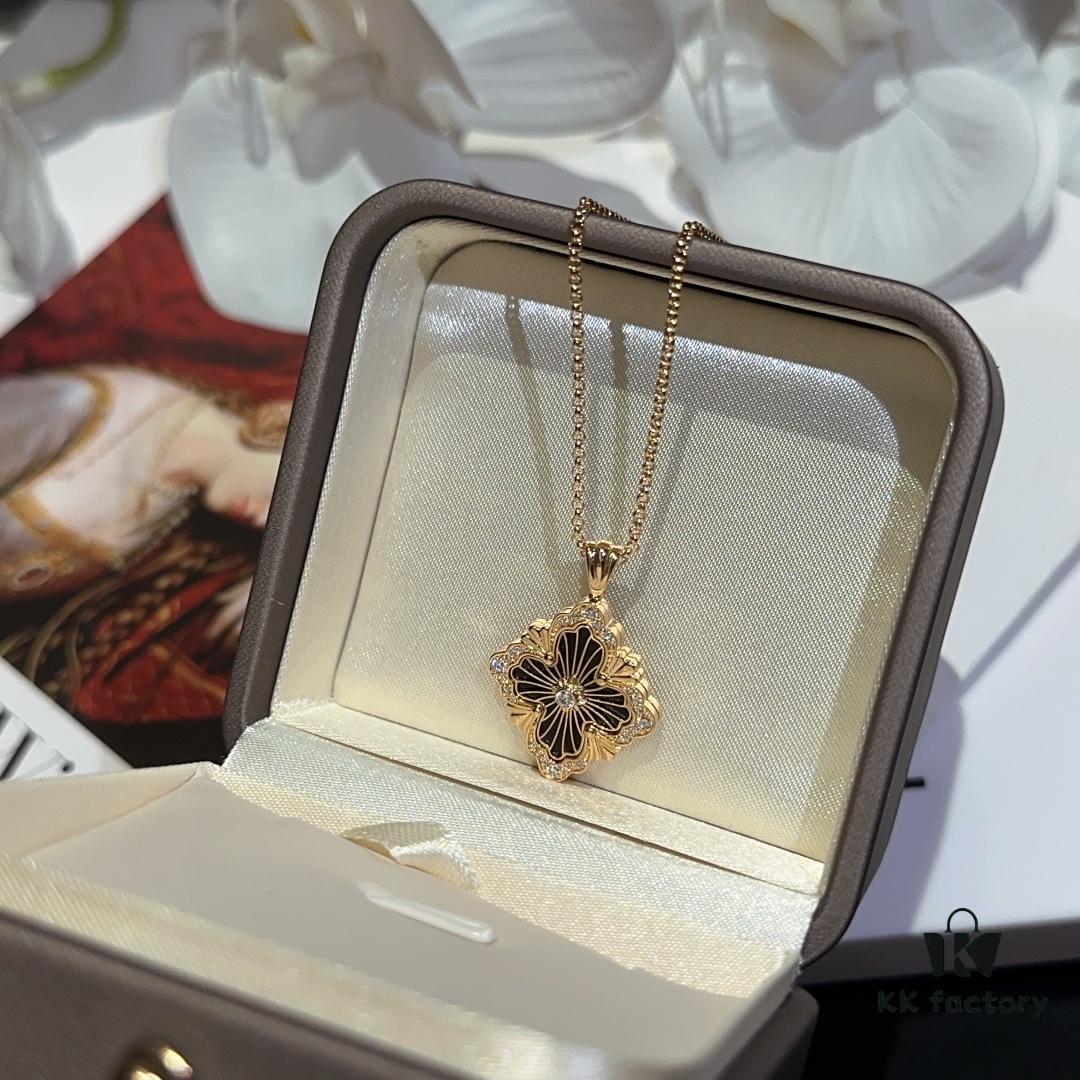 69301b1112f62673a6fad1e7 Market First Release‼️ Black Onyx Necklace #Brushed Four-Leaf Clover Diamond-Set Necklace Buccellati Opera Large Diamond Necklace 💎 Retro Stylish Versatile High-End Piece Exquisite Italian Brushed Craftsmanship 🧚♀️ Mysterious Black Onyx