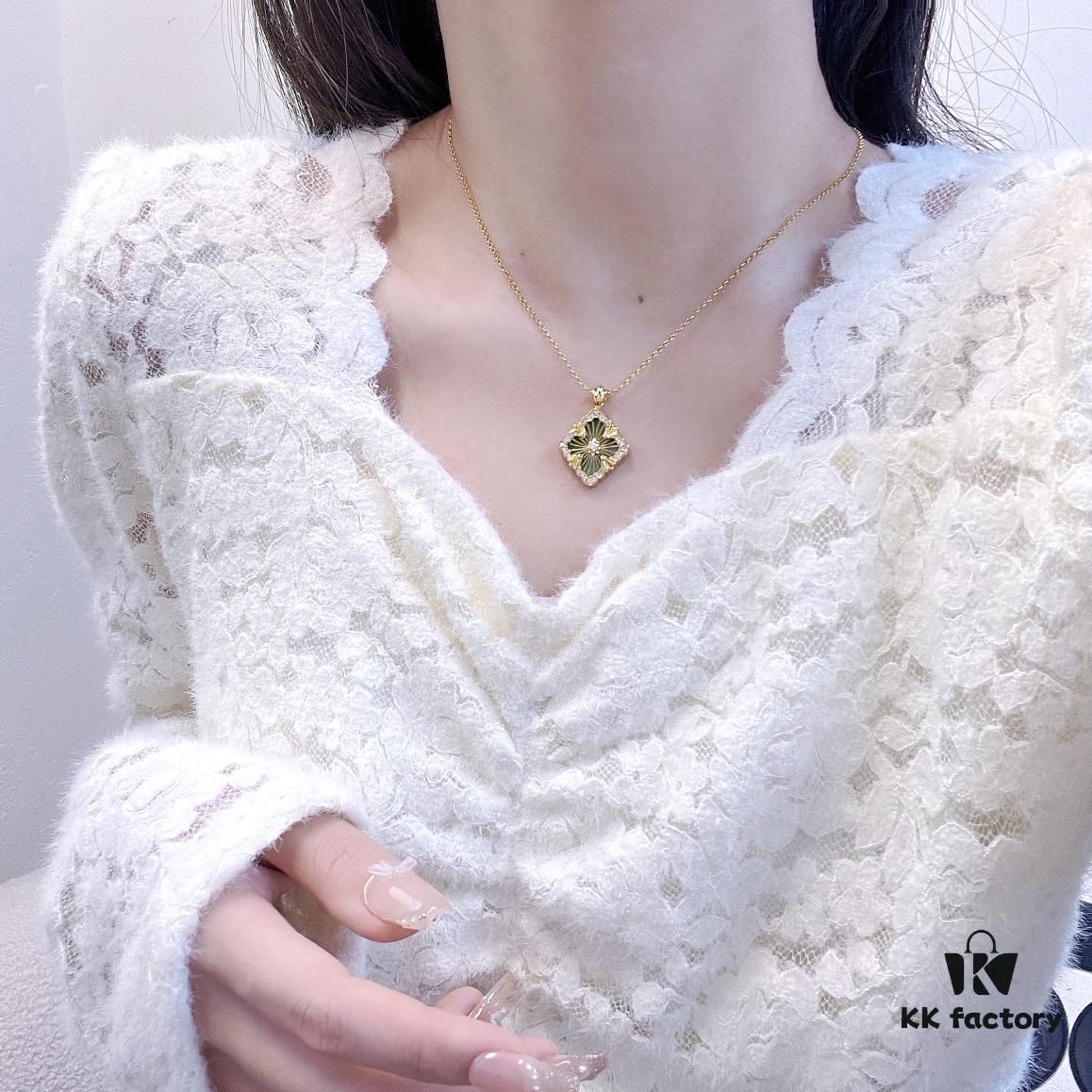 Buccellati Vintage Court-style Diamond-Set Twisted Four-Leaf Clover Shell Agate Chalcedony Double-sided Necklace