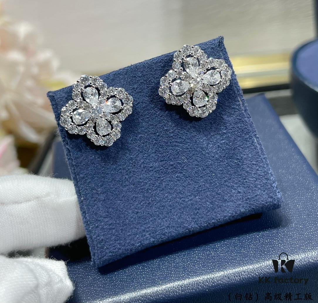 69301ba212f62673a6fad264 Harry Winston Diamond Links Full Diamond Clover Stud Earrings (White Diamonds)