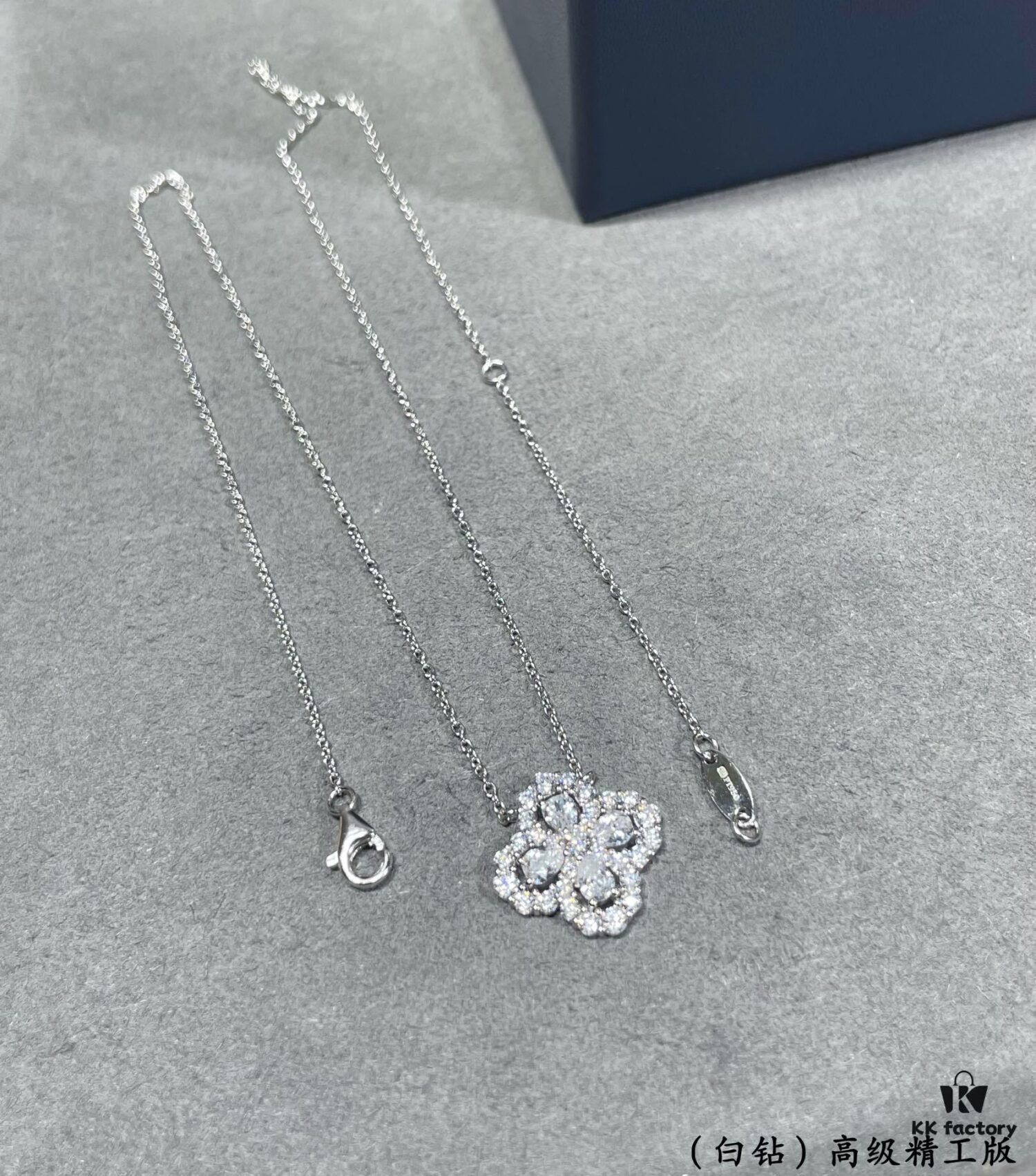 69301bb312f62673a6fad26e Harry Winston Diamond Links Full Diamond Clover Necklace (White Diamonds)