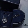 Hw Diamond Loop Diamond Necklace